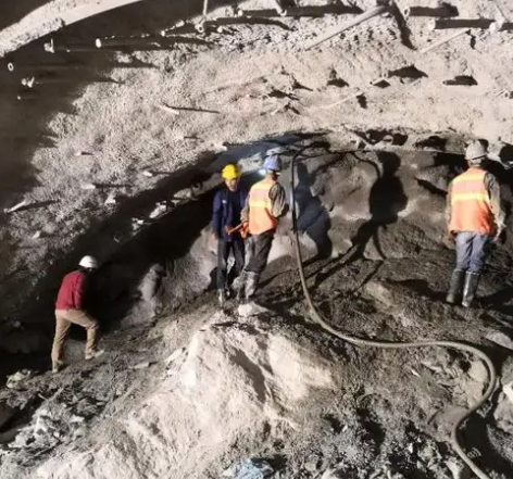 阜阳拱顶带模注浆料的施工流程及注意事项